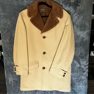 Vintage Pendleton Tan Wool Coat with Brown Collar